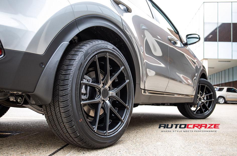 KIA-SPORTAGE-TARGA-BLACK-MACHINED-FACE